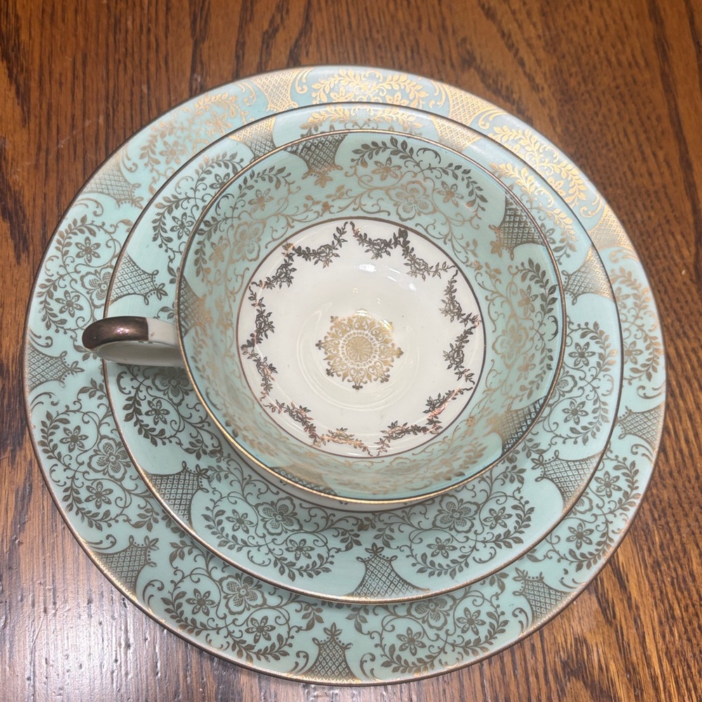 Alka Bavarian Porcelain 3 piece Teacup and Saucer Set with Dessert Plate - Picture 12 of 12